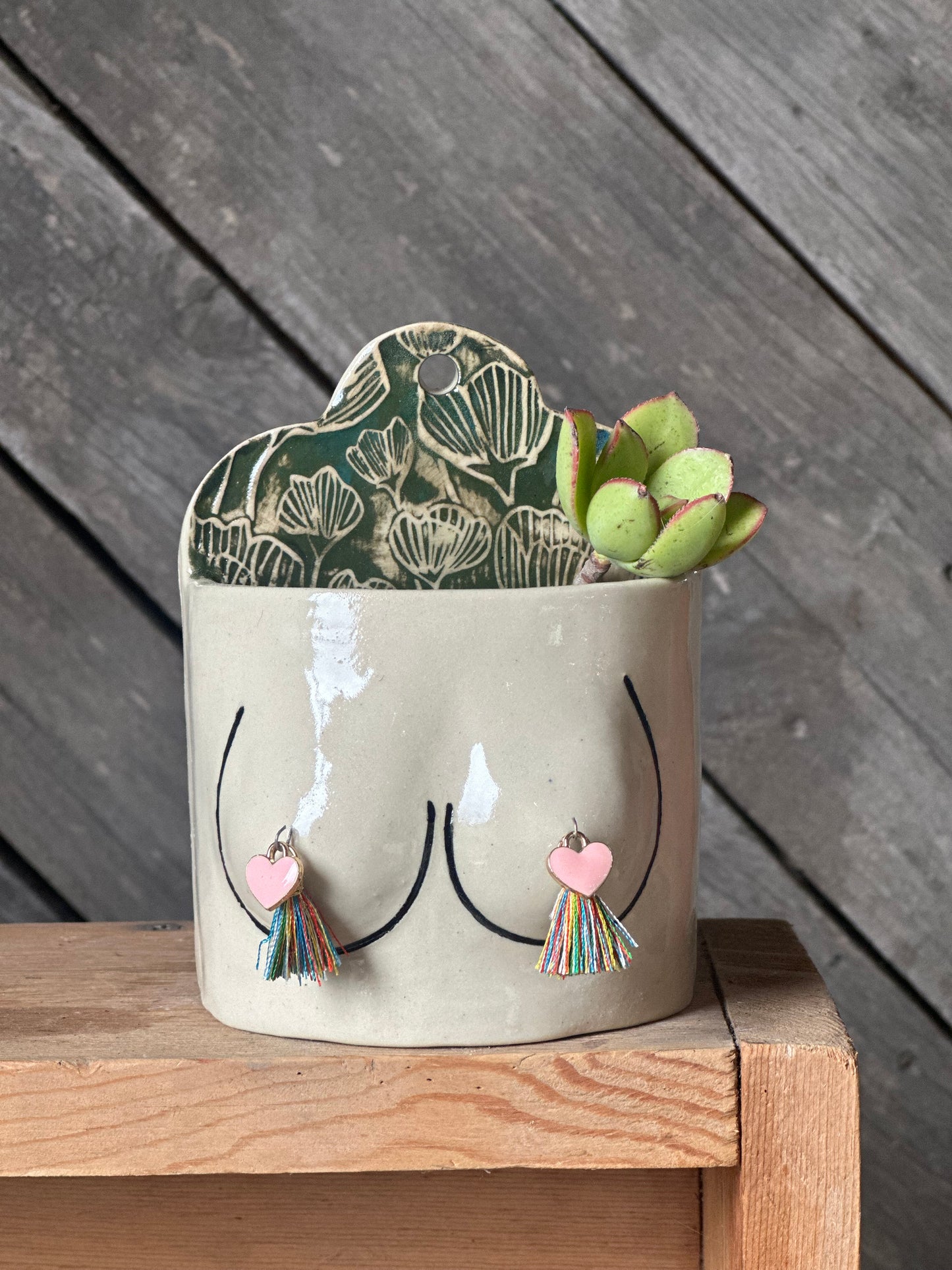 Boob Wall Art Planter/Vase | white/green 4”