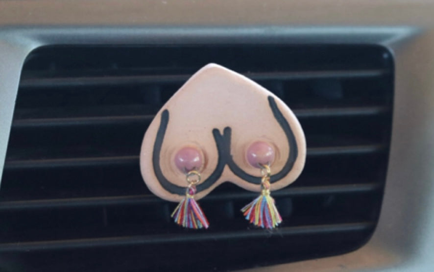 Bewbie Tassel Magnet | Clay Diffuser | Light skin/Pierced nips