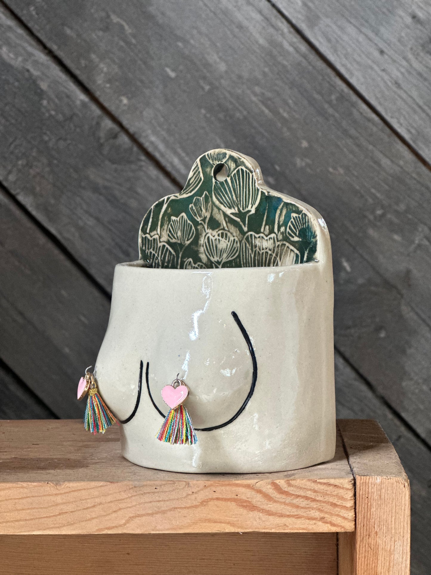 Boob Wall Art Planter/Vase | white/green 4”
