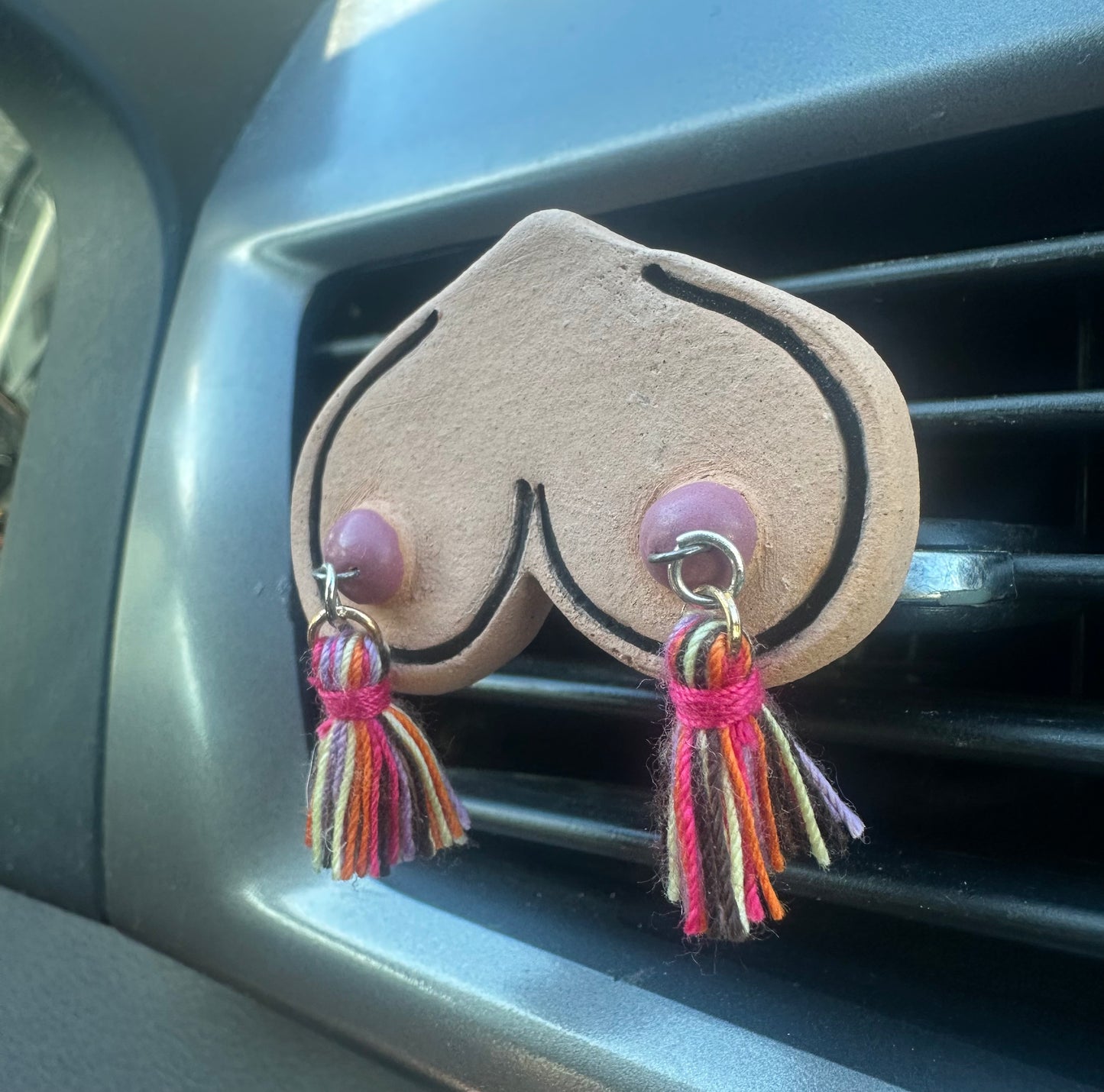 PREORDER Bewbie Tassel Magnet | Clay Diffuser | Light skin/Pierced nips