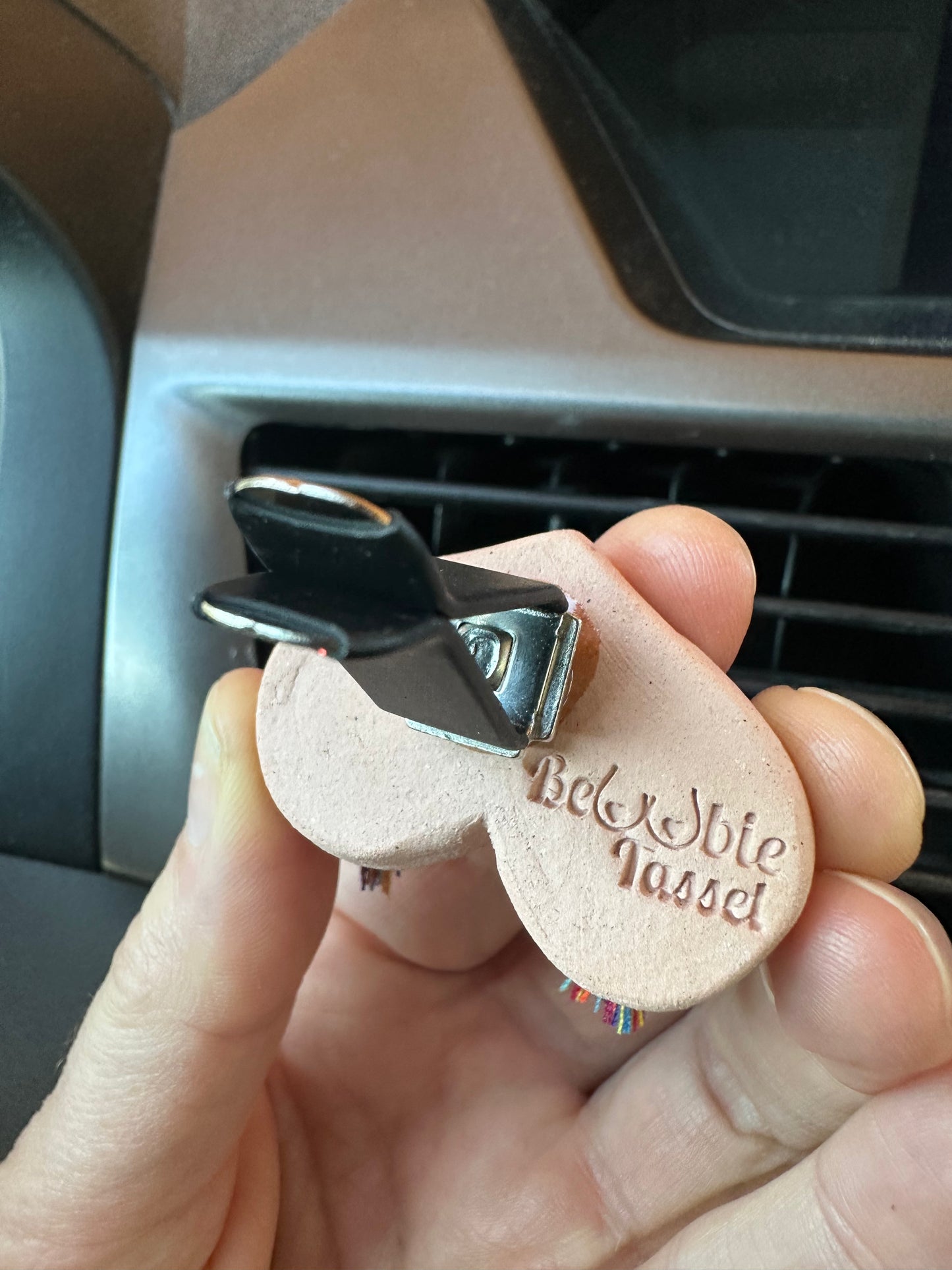 Bewbie Tassel | Clay magnet diffuser | Light skin